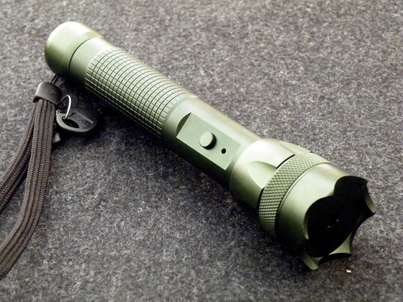 300mw Green Laser glare flashlight for outdoor -- With Pulsating mode